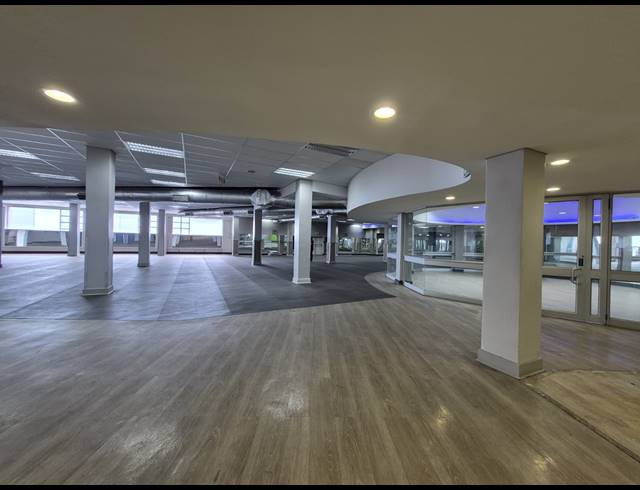 2,354M² RETAIL TO LET IN CRAIGHALL